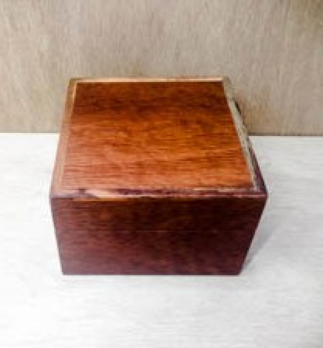 Square Jewellery/Trinket box with Removable Tray (CJBT19002-L5229)