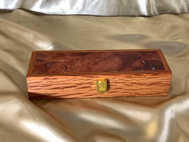 PB 2608PB4-L0833 - Premium Hand Made Pen Box - Australian Sheoak and Jarrah
