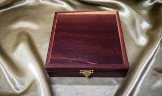 Premium Square Trinket Box - Jarrah/Woody Pear (PTRSQ19001-L5882)