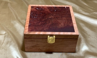 LEDRKB 25006-L4159 - Limited Edition Jewellery Box with Pearl Resin filled Jarrah Burl Lid